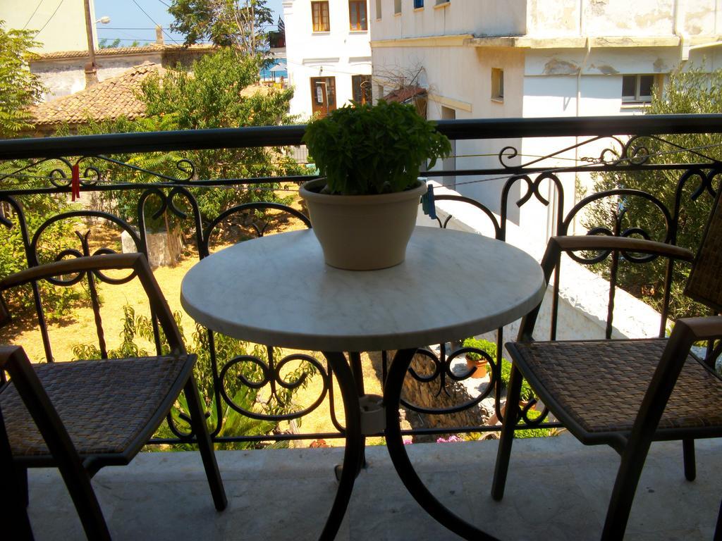 Jasmine'S Guest House Karlovassi Quarto foto